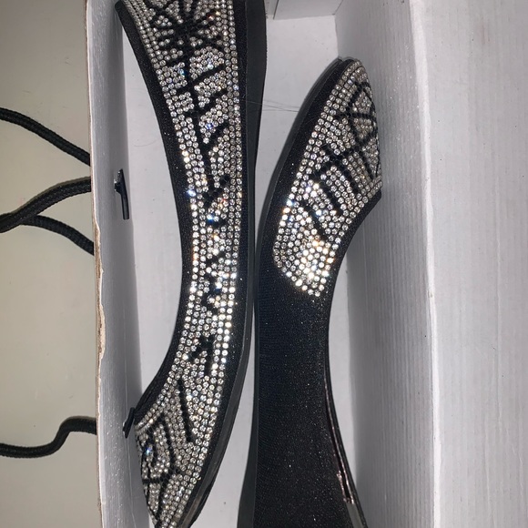 Cute flats  💞 - Picture 1 of 4